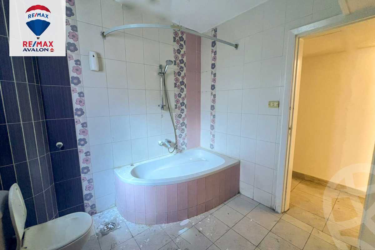 https://aqarmap.com.eg/ar/listing/5602981-for-sale-alexandria-roshdy-al-moaaskar-al-romani-st