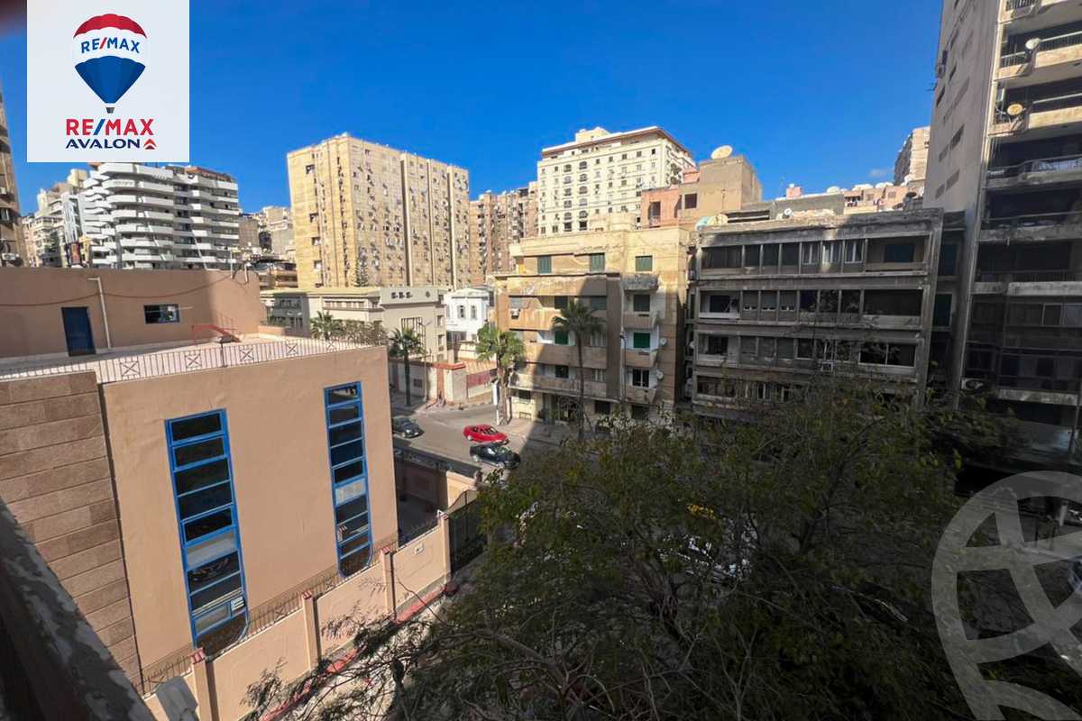 https://aqarmap.com.eg/ar/listing/5602981-for-sale-alexandria-roshdy-al-moaaskar-al-romani-st