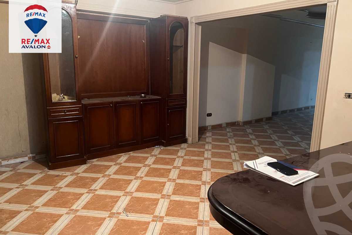 https://aqarmap.com.eg/en/listing/5641322-for-sale-alexandria-moharram-bey-kanal-al-mahmoudeya-al-bahri-st