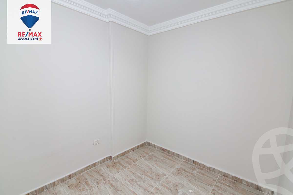 https://aqarmap.com.eg/en/listing/5663957-for-sale-alexandria-moharram-bey-ali-al-askandarani-st