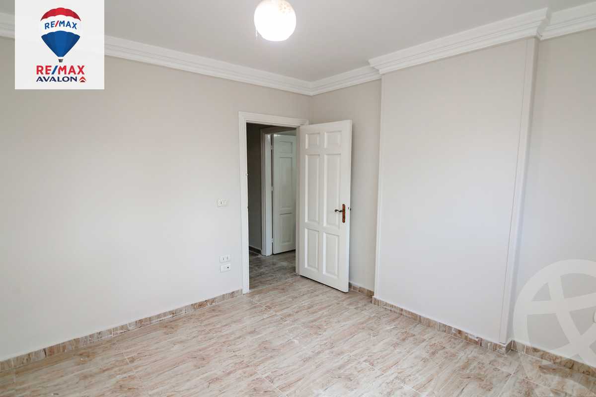 https://aqarmap.com.eg/en/listing/5663957-for-sale-alexandria-moharram-bey-ali-al-askandarani-st