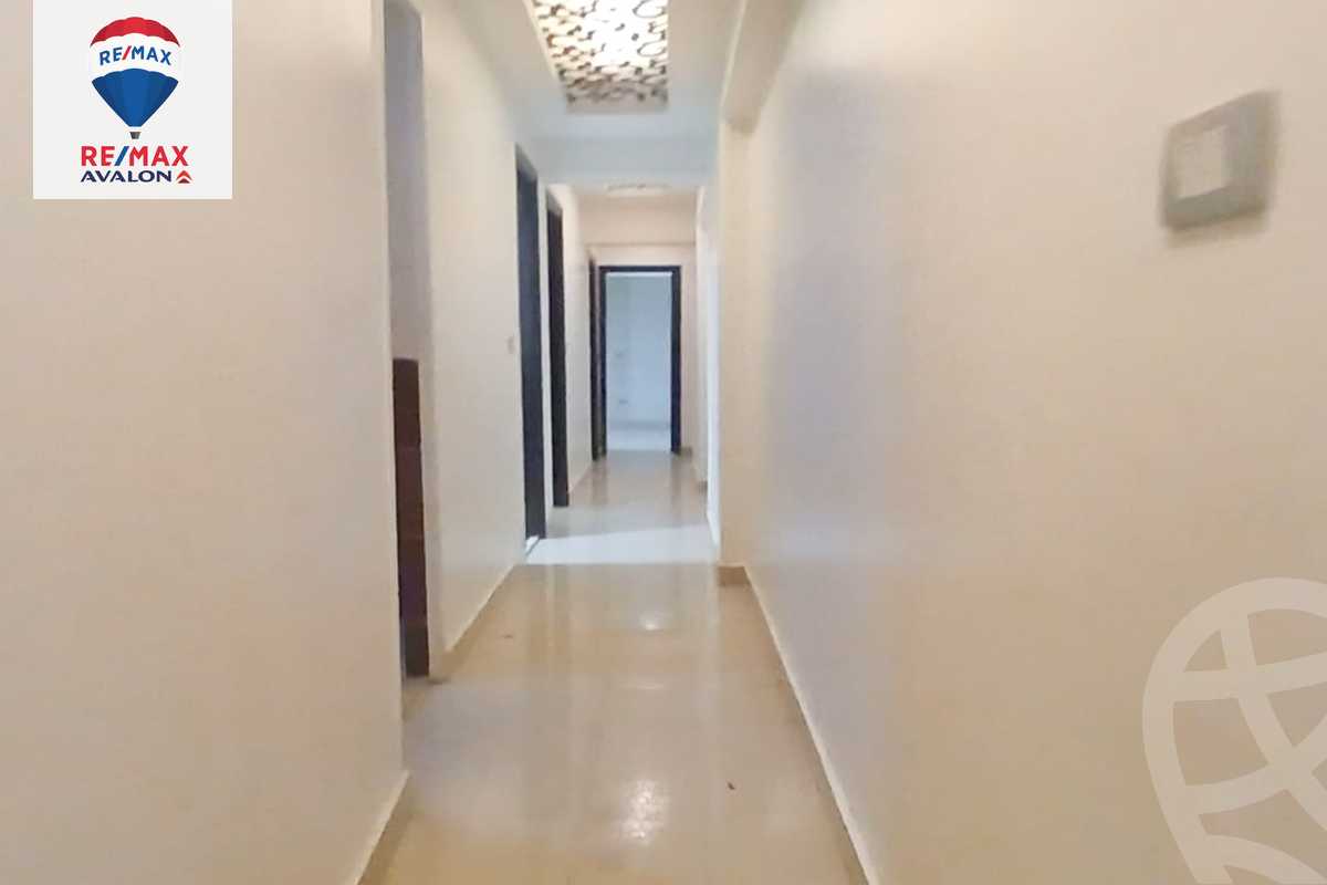 https://aqarmap.com.eg/ar/listing/5683752-for-sale-alexandria-zezenia-ibrahim-el-attar-st