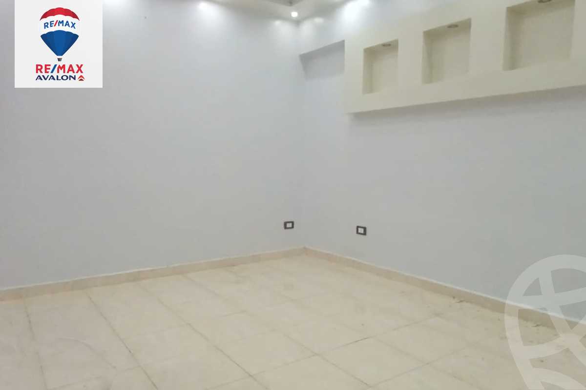 https://aqarmap.com.eg/ar/listing/5683752-for-sale-alexandria-zezenia-ibrahim-el-attar-st