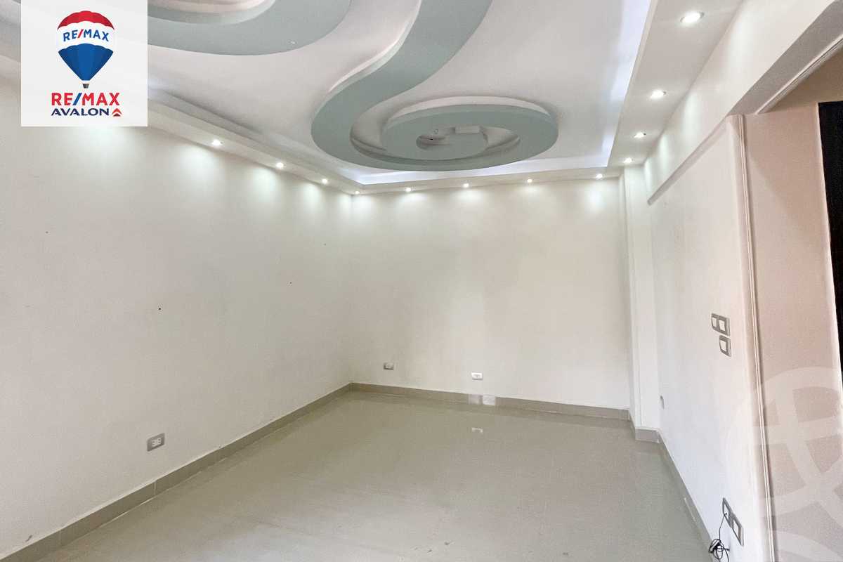 https://aqarmap.com.eg/ar/listing/5683752-for-sale-alexandria-zezenia-ibrahim-el-attar-st