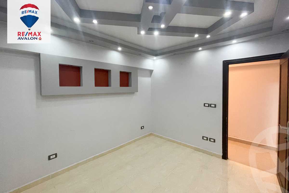https://aqarmap.com.eg/ar/listing/5683752-for-sale-alexandria-zezenia-ibrahim-el-attar-st