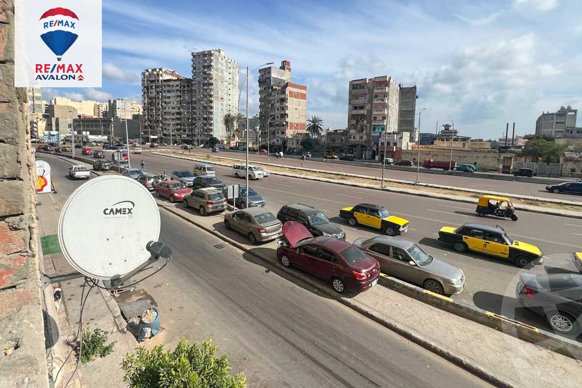 https://aqarmap.com.eg/ar/listing/5708547-for-sale-alexandria-moharram-bey-kanal-al-mahmoudeya-al-bahri-st