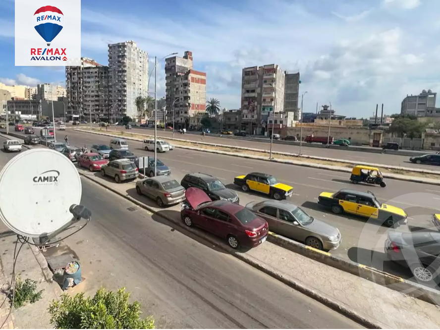 https://aqarmap.com.eg/ar/listing/5713744-for-sale-alexandria-moharram-bey-kanal-al-mahmoudeya-al-bahri-st