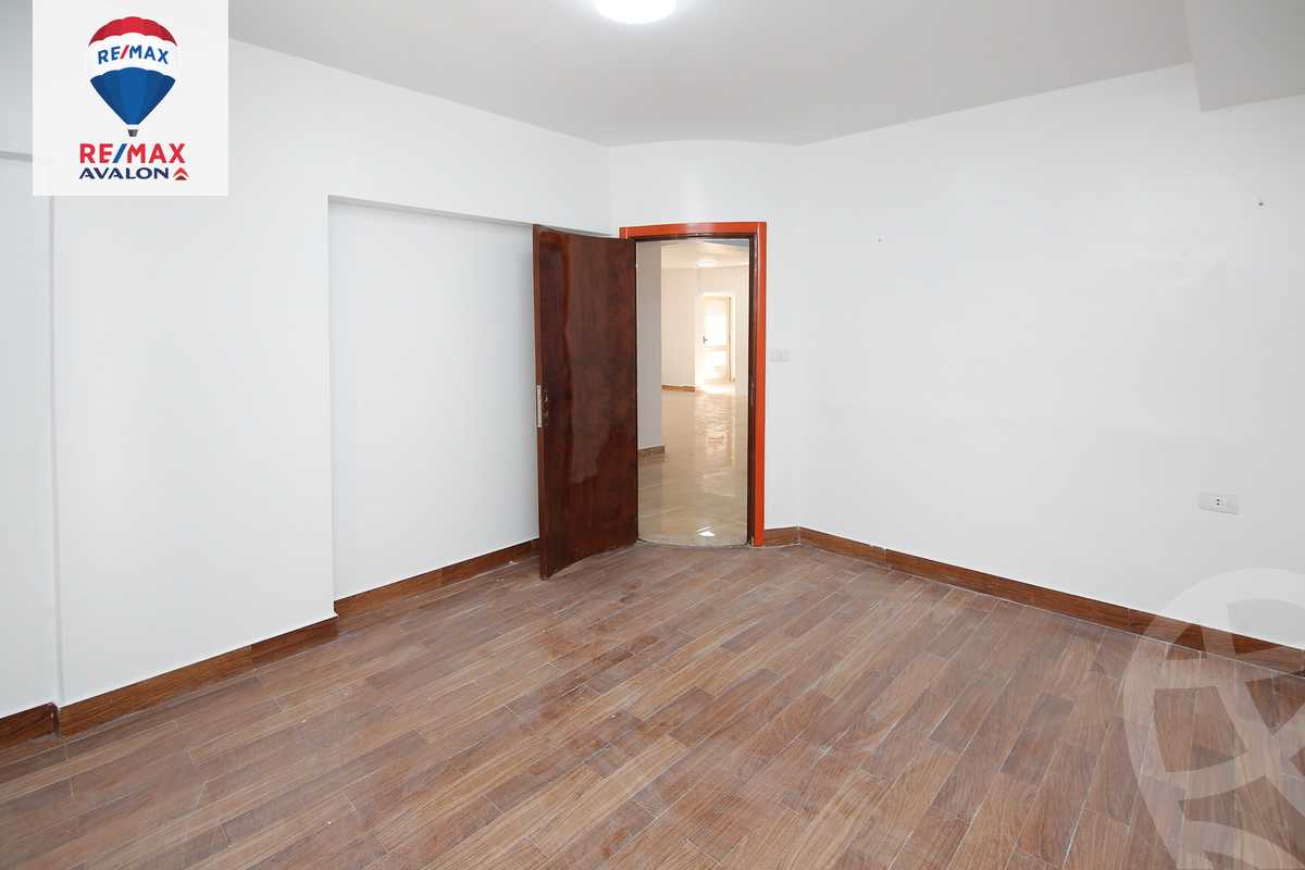 https://aqarmap.com.eg/ar/listing/5737200-for-sale-alexandria-kafr-abdo-kerdahi-st