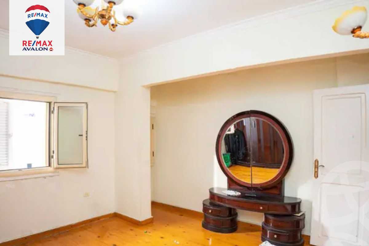 https://aqarmap.com.eg/ar/listing/5755880-for-sale-alexandria-smouha-tout-ankh-amoun-st