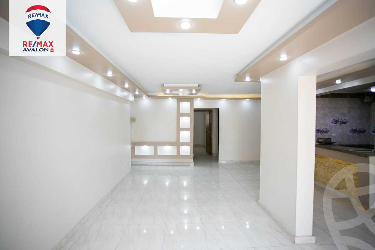 https://aqarmap.com.eg/ar/listing/5759628-for-sale-alexandria-miami-shr-jml-bd-lnsr