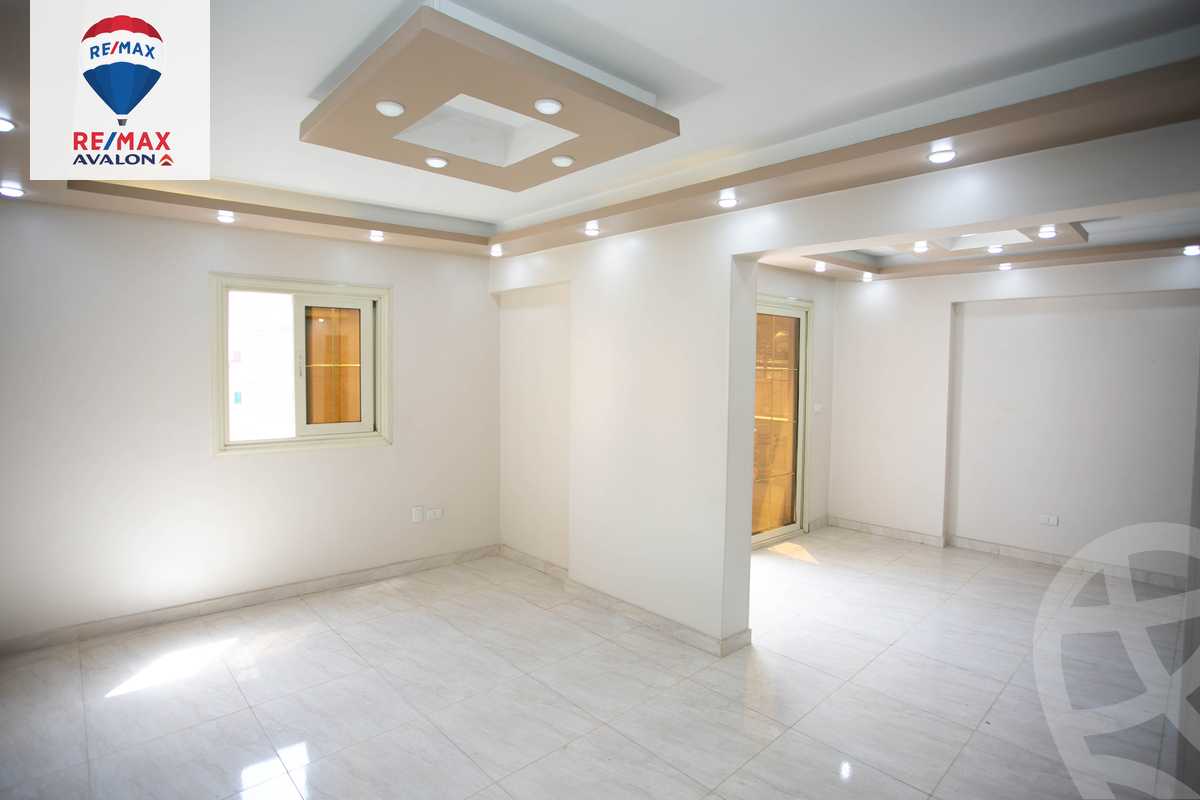 https://aqarmap.com.eg/ar/listing/5759628-for-sale-alexandria-miami-shr-jml-bd-lnsr