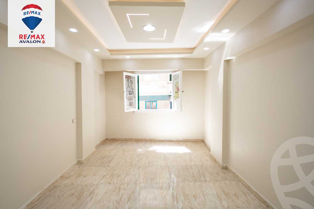 https://aqarmap.com.eg/ar/listing/5759512-for-sale-alexandria-miami-shr-jml-bd-lnsr