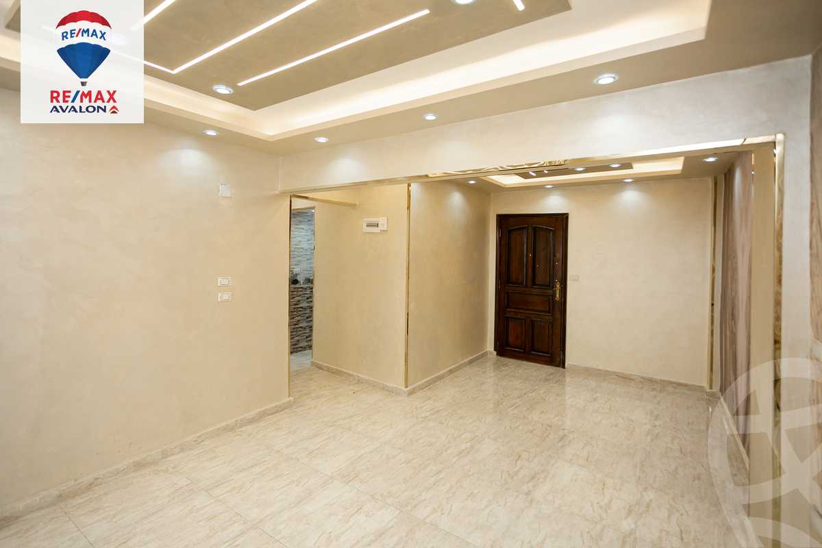 https://aqarmap.com.eg/ar/listing/5759512-for-sale-alexandria-miami-shr-jml-bd-lnsr