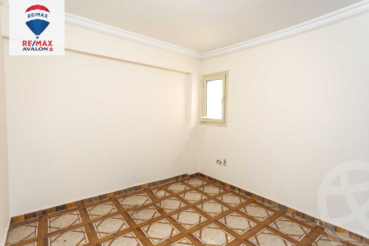 https://aqarmap.com.eg/en/listing/5774638-for-sale-alexandria-el-mandara-alex-el-mandara-bahri-sidi-kamal-st