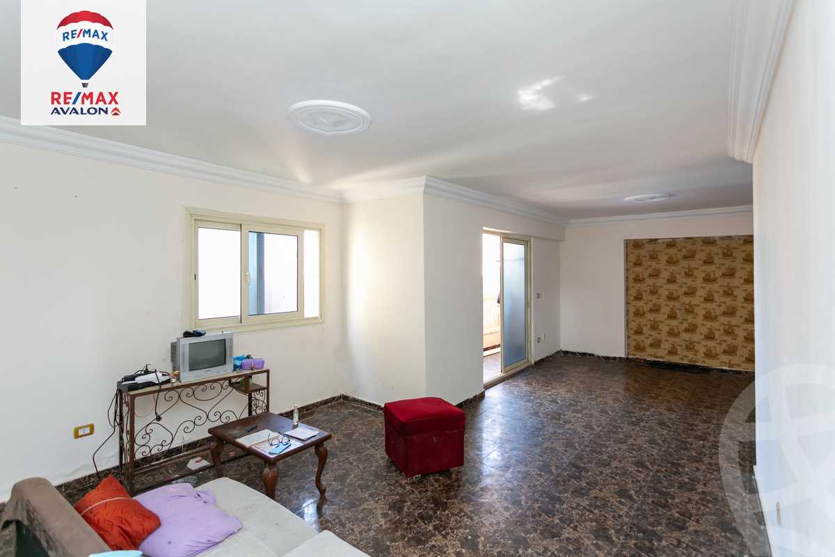 https://aqarmap.com.eg/en/listing/5774638-for-sale-alexandria-el-mandara-alex-el-mandara-bahri-sidi-kamal-st
