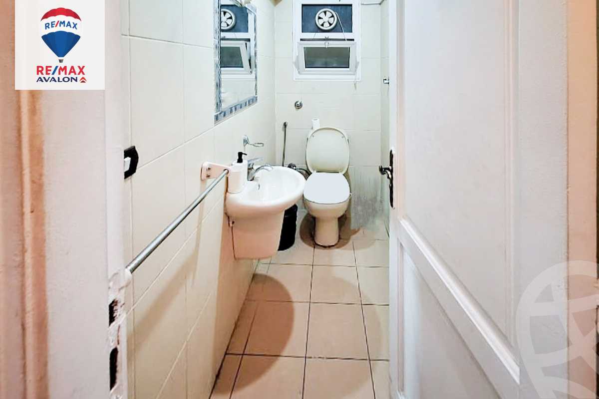 https://aqarmap.com.eg/en/listing/5788406-for-sale-alexandria-zezenia-ibrahim-el-attar-st