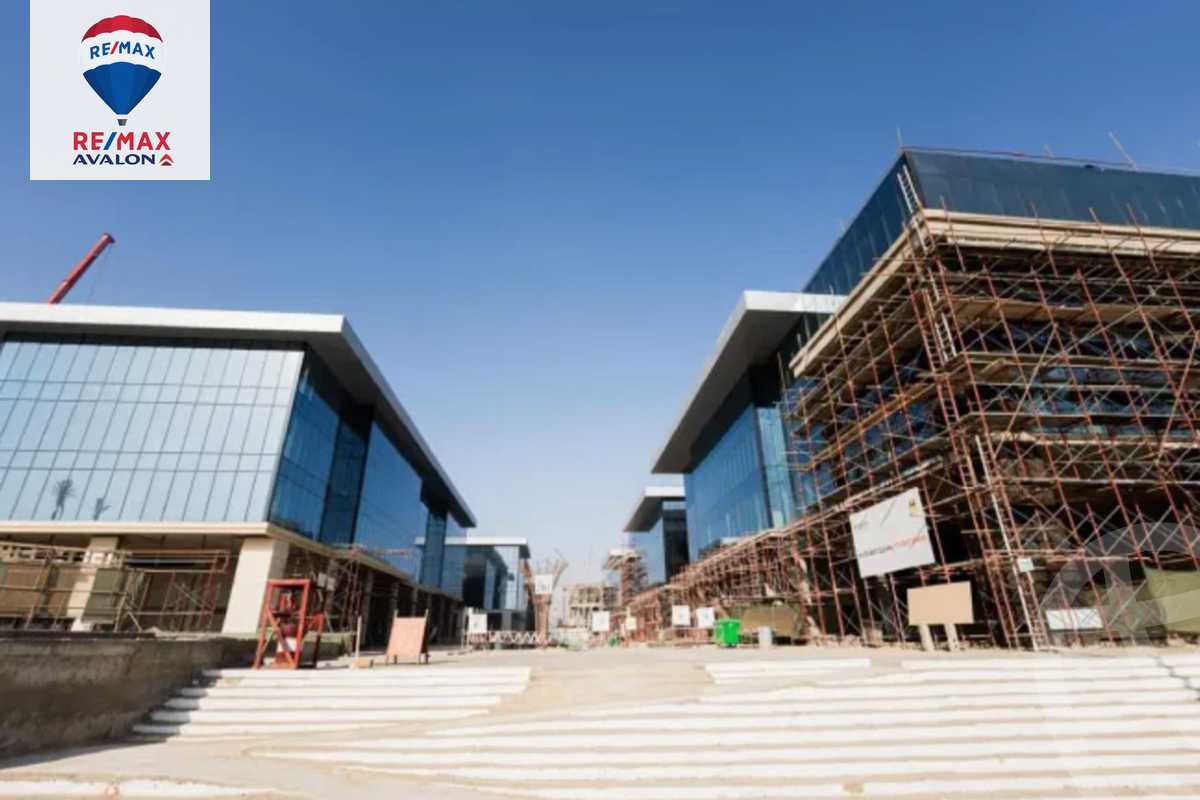 https://aqarmap.com.eg/en/listing/5791750-for-sale-cairo-new-cairo-compounds-golden-gate-redcon