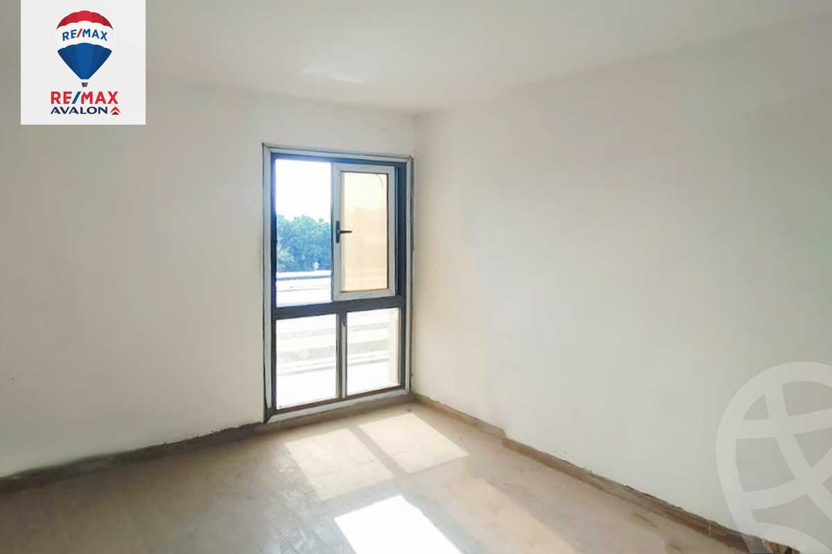 https://aqarmap.com.eg/ar/listing/5800797-for-sale-alexandria-smouha-compounds-in-smouha-valore-antoniadis-compound-el-ghonimy