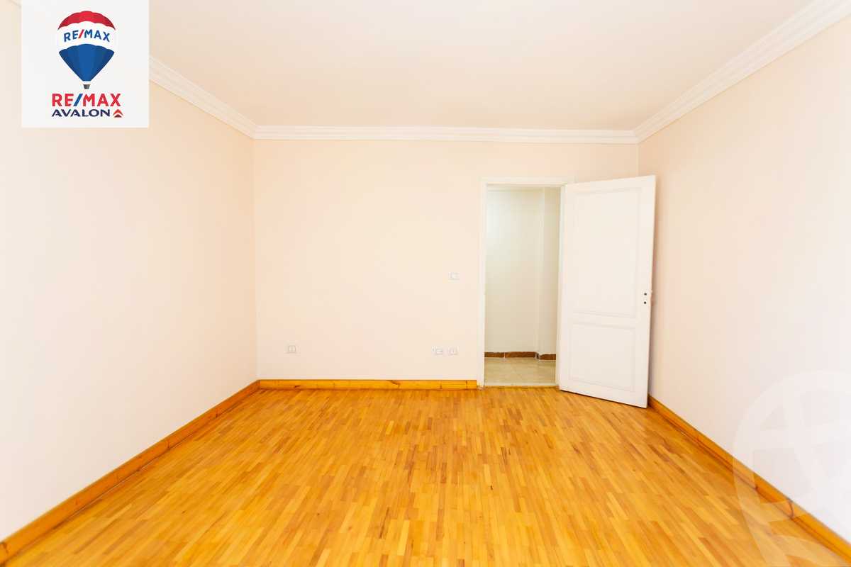https://aqarmap.com.eg/en/listing/5805559-for-sale-alexandria-kafr-abdo-shr-lsyd-skyn-bnt-lhsyn