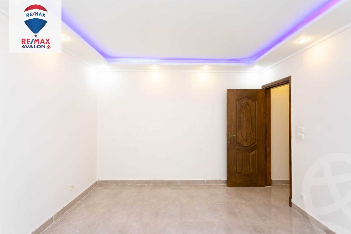 https://aqarmap.com.eg/ar/listing/5825762-for-sale-alexandria-lauran-mohammed-al-eqbal-st