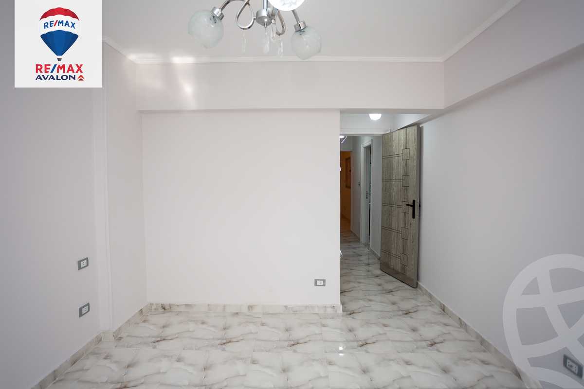 https://aqarmap.com.eg/en/listing/5826089-for-sale-alexandria-smouha-victor-amanoiel-square
