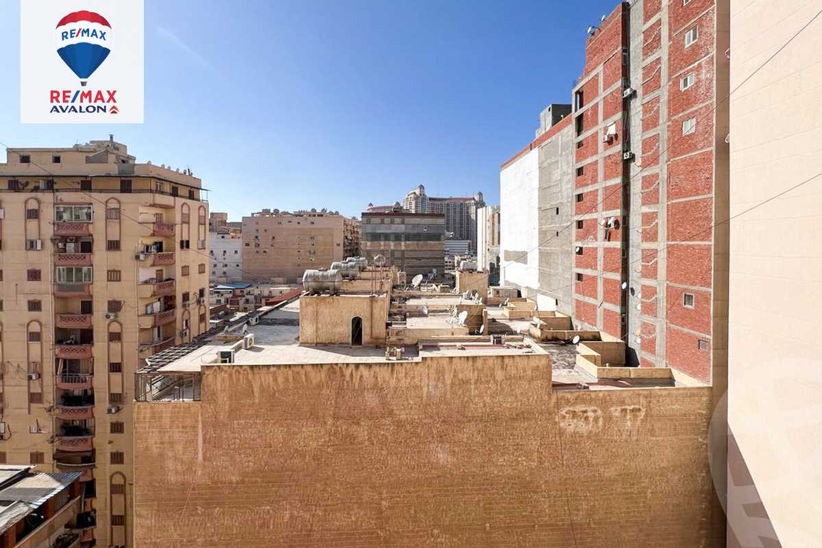https://aqarmap.com.eg/en/listing/5853840-for-sale-alexandria-ganaklis-shr-mrtdy-bsh