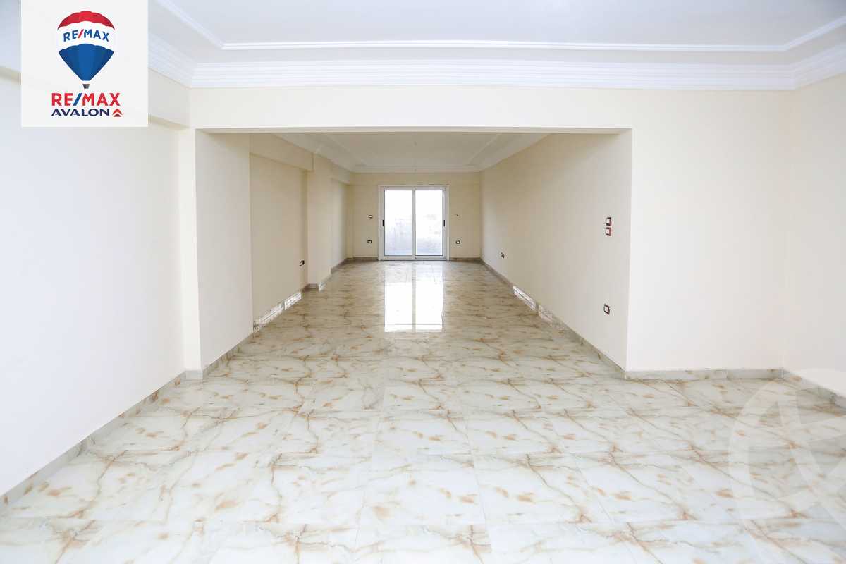 https://aqarmap.com.eg/en/listing/5857491-for-rent-alexandria-glim-mostafa-maher-st