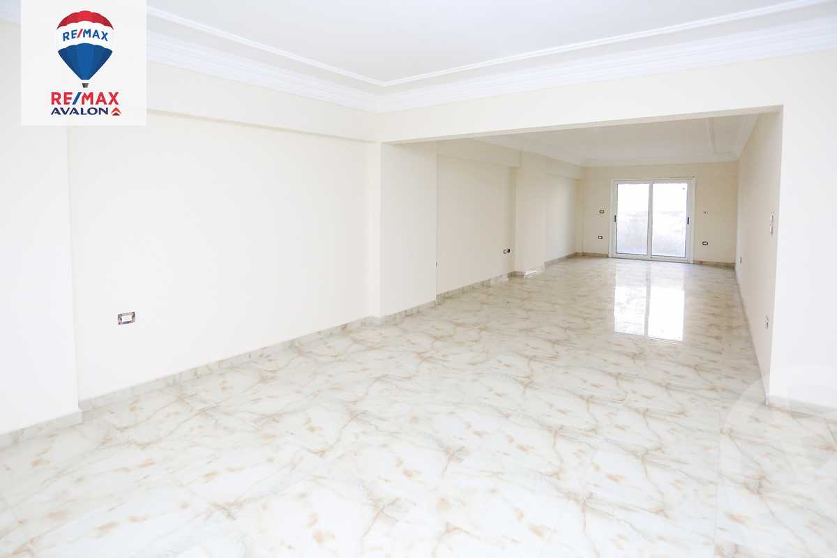 https://aqarmap.com.eg/en/listing/5857491-for-rent-alexandria-glim-mostafa-maher-st