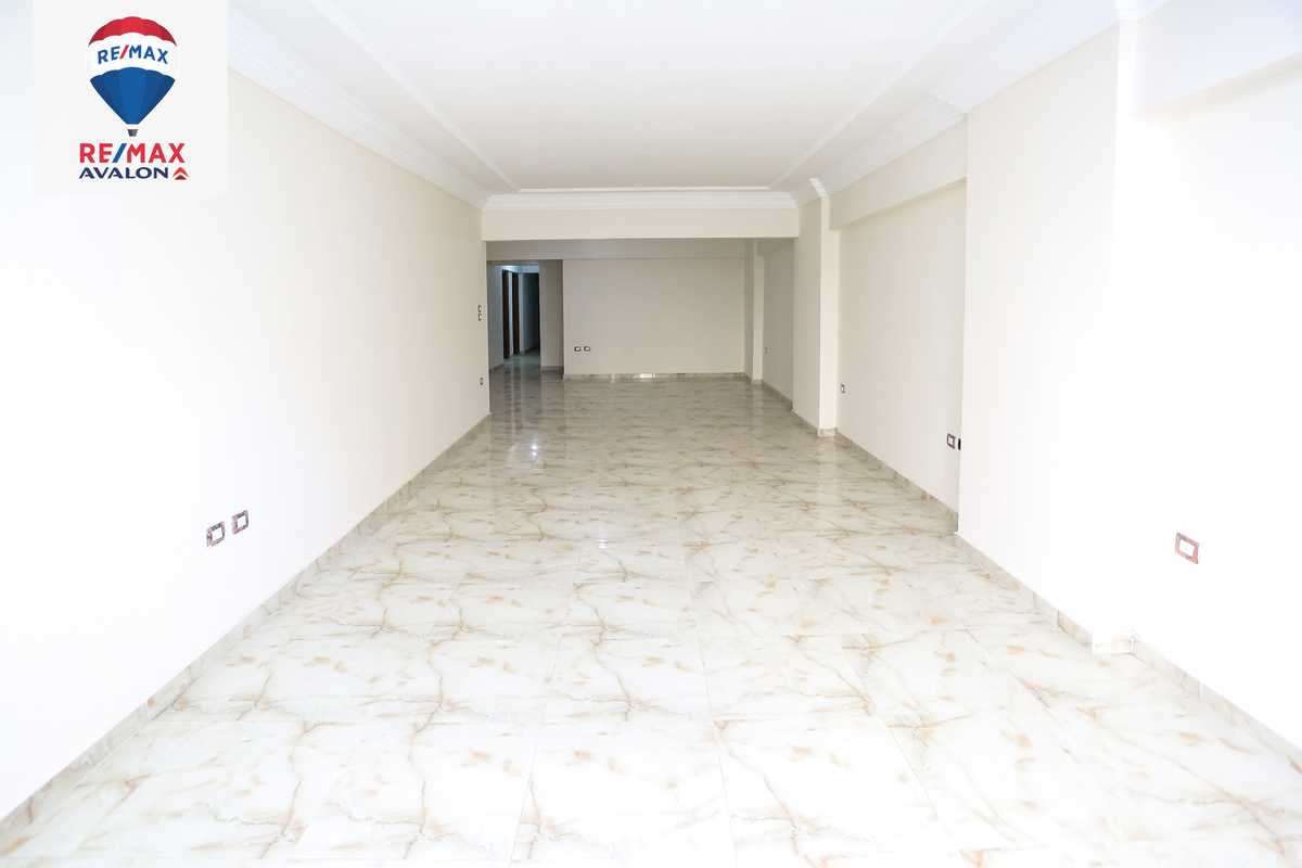 https://aqarmap.com.eg/en/listing/5857491-for-rent-alexandria-glim-mostafa-maher-st