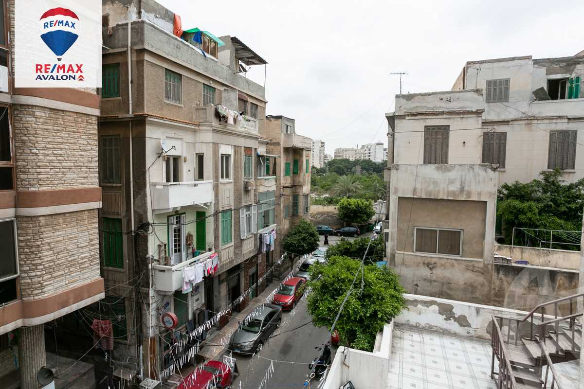 https://aqarmap.com.eg/en/listing/5857809-for-sale-alexandria-l-zryt-champollion-st
