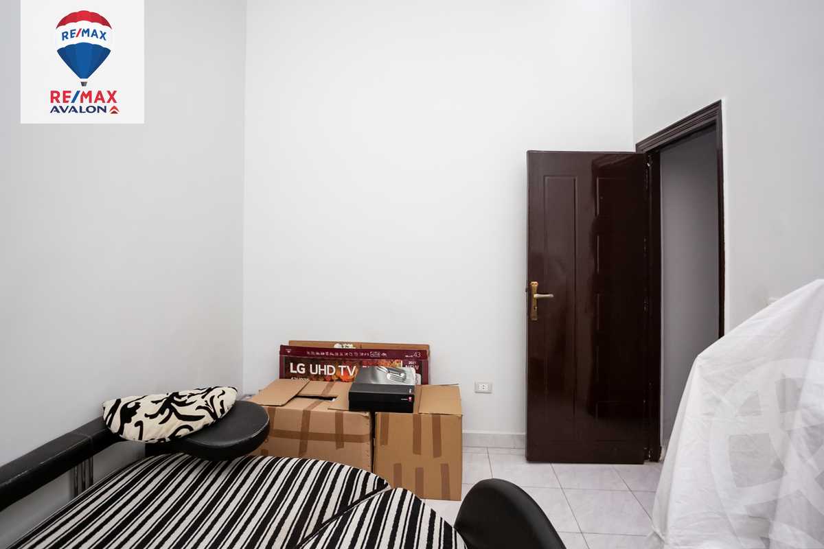 https://aqarmap.com.eg/en/listing/5863762-for-rent-alexandria-l-zryt-champollion-st