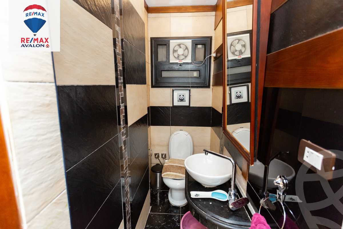 https://aqarmap.com.eg/ar/listing/5885588-for-sale-alexandria-sydy-bshr-sydy-bshr-bhry-gamal-abd-el-nasir-st