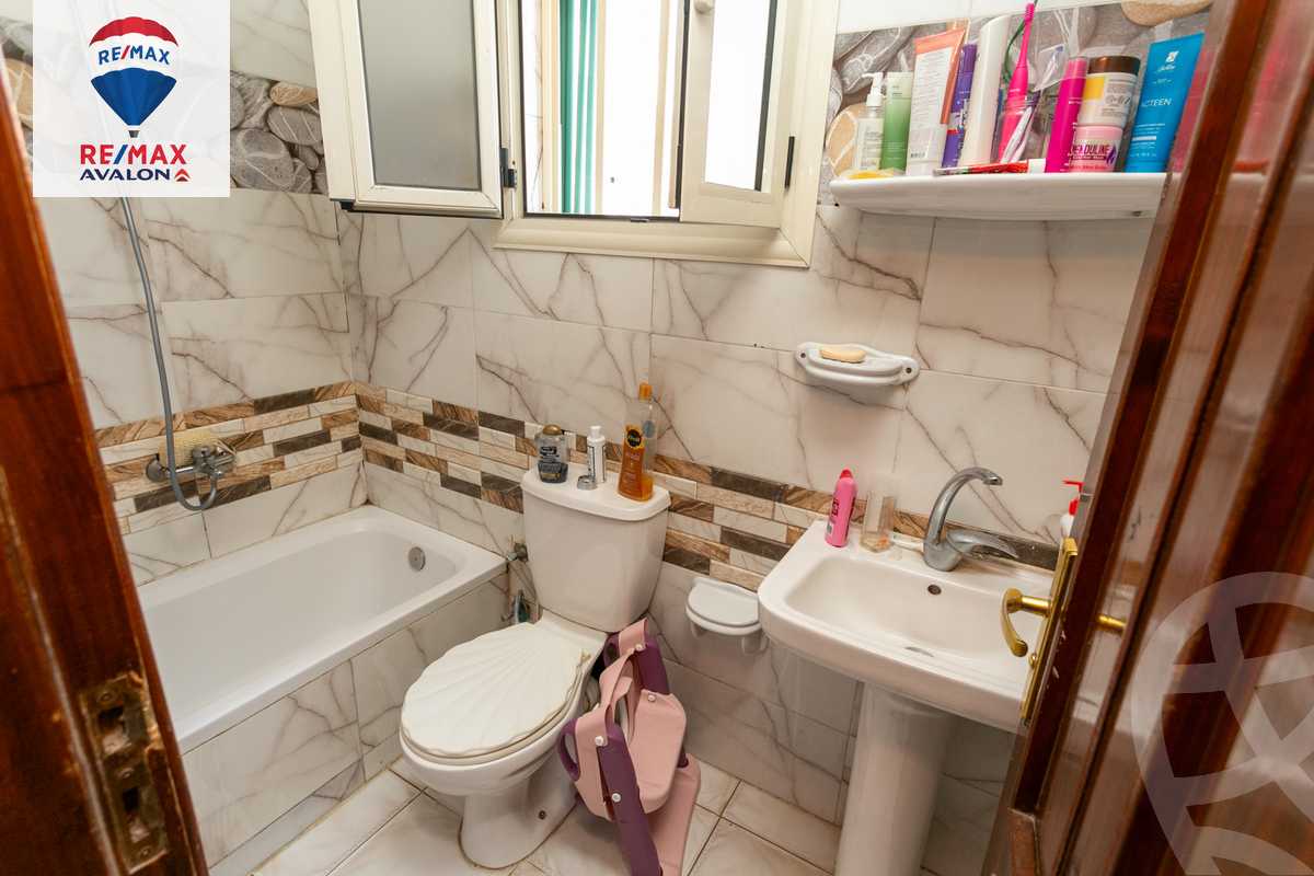 https://aqarmap.com.eg/en/listing/5889031-for-sale-alexandria-sporting-al-lakhmi-st