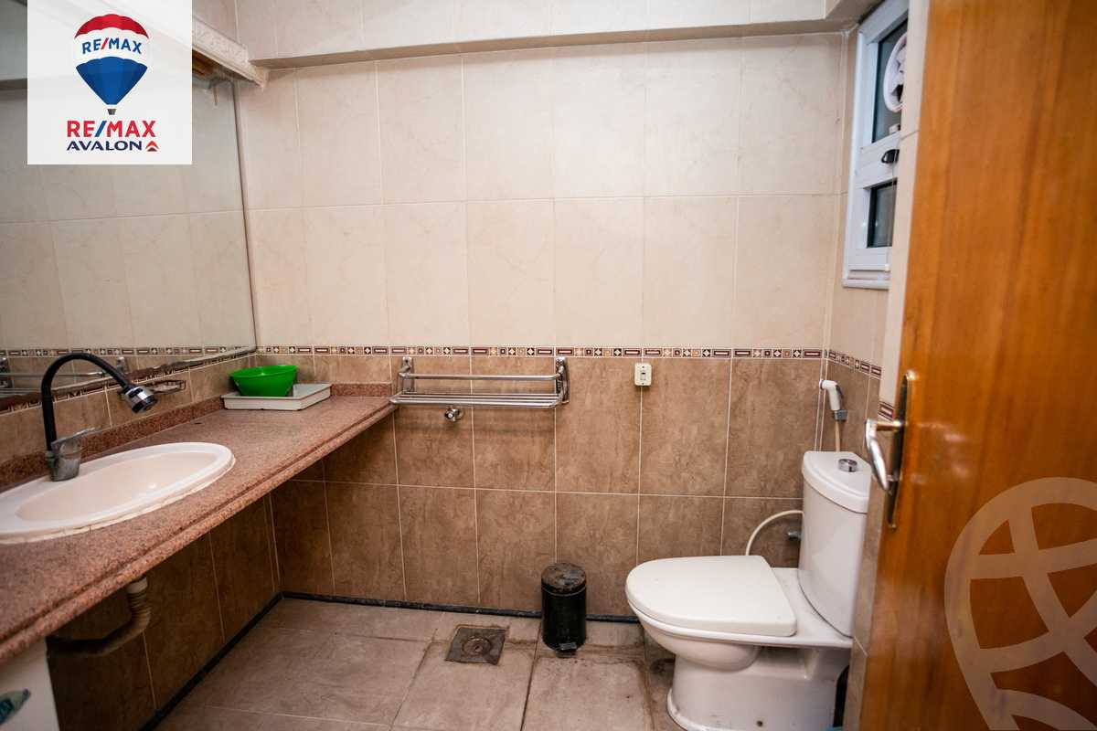 https://aqarmap.com.eg/en/listing/5925350-for-sale-alexandria-lauran-bd-lslm-rf