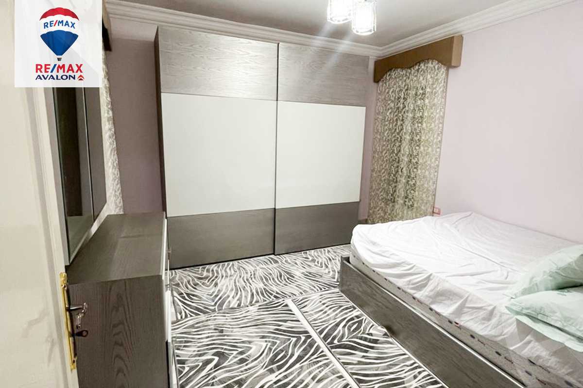 https://aqarmap.com.eg/ar/listing/5931439-for-sale-alexandria-bolekly-mostafa-kamel-stt