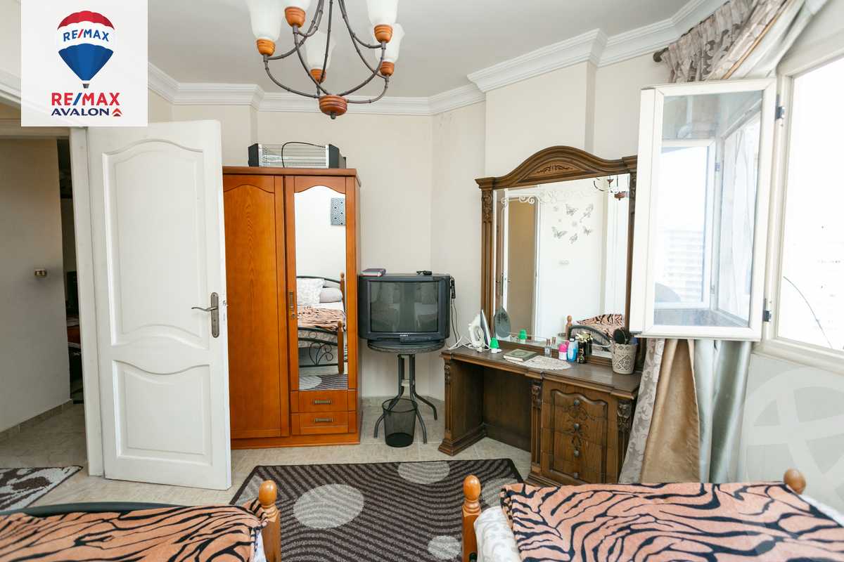 https://aqarmap.com.eg/en/listing/5937803-for-sale-alexandria-el-asafra-abd-el-haleem-mahmoud-st
