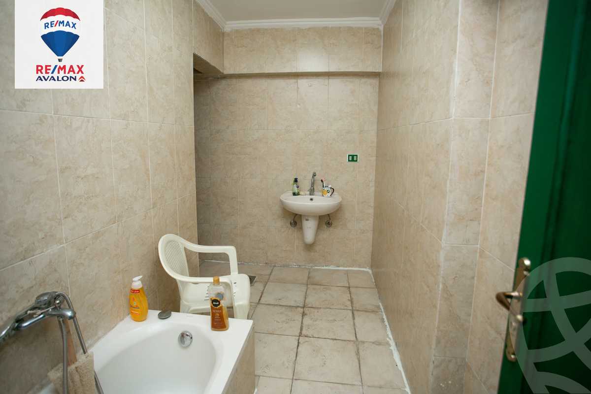 https://aqarmap.com.eg/en/listing/5937883-for-sale-alexandria-el-montazah-compounds-in-el-montazah-royal-plaza-compound-al-halawany