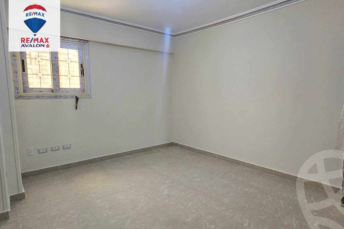 https://aqarmap.com.eg/ar/listing/5943828-for-sale-alexandria-camp-cesar-mamfeis-st