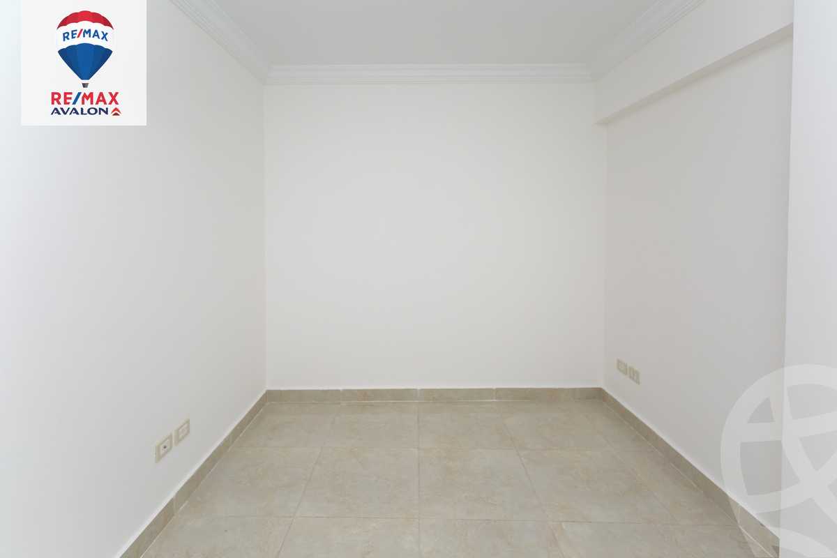 https://aqarmap.com.eg/en/listing/5948528-for-rent-alexandria-l-zryt-champollion-st