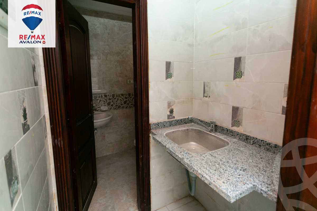 https://aqarmap.com.eg/en/listing/5948528-for-rent-alexandria-l-zryt-champollion-st