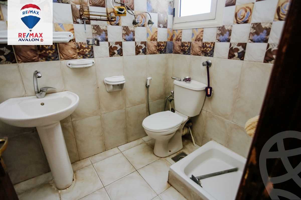 https://aqarmap.com.eg/en/listing/5962893-for-sale-alexandria-sporting-el-geish-road