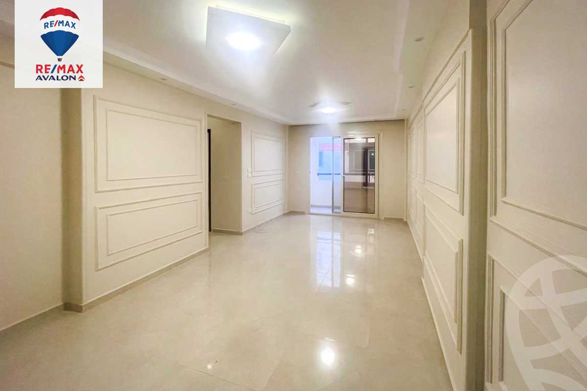 https://aqarmap.com.eg/ar/listing/5966887-for-sale-alexandria-moharram-bey-kanal-al-mahmoudeya-al-bahri-st