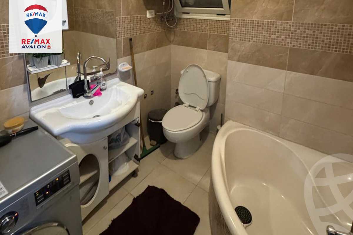 https://aqarmap.com.eg/en/listing/5976780-for-sale-alexandria-glim-mostafa-maher-st