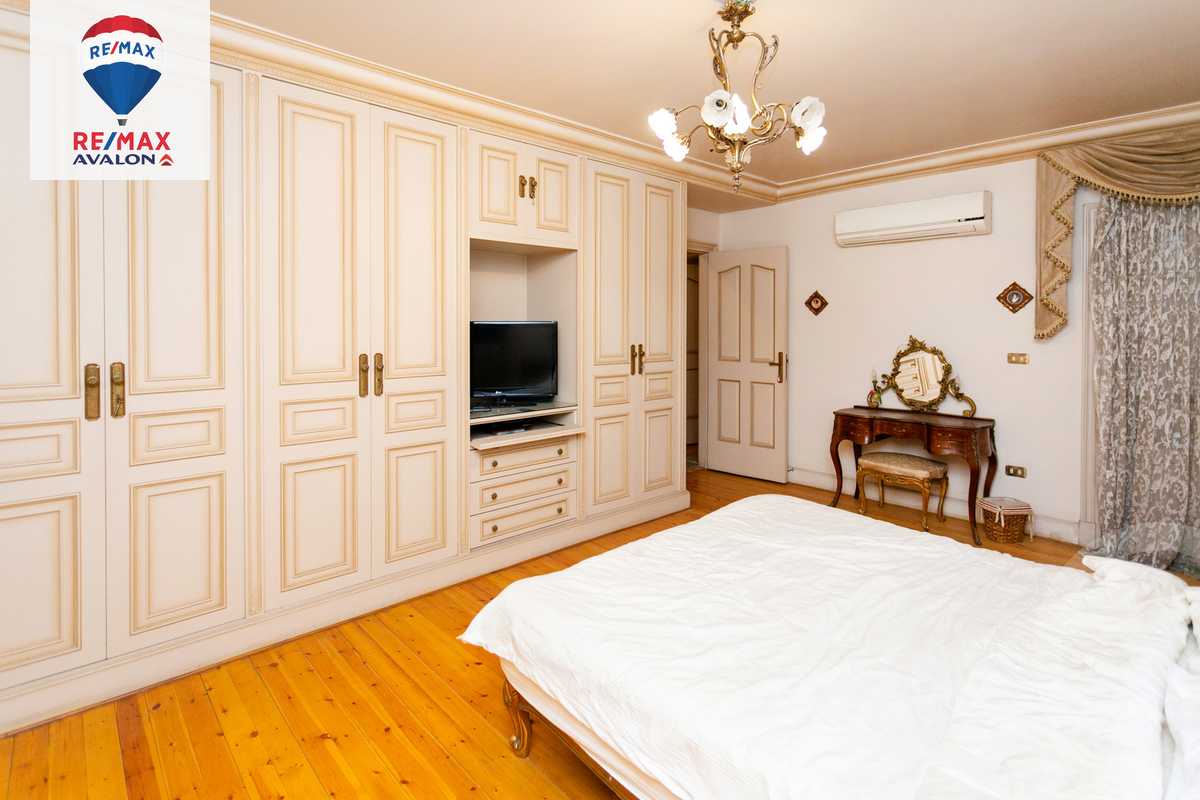 https://aqarmap.com.eg/ar/listing/5977123-for-sale-alexandria-kafr-abdo-ahmed-abd-el-aziz-st