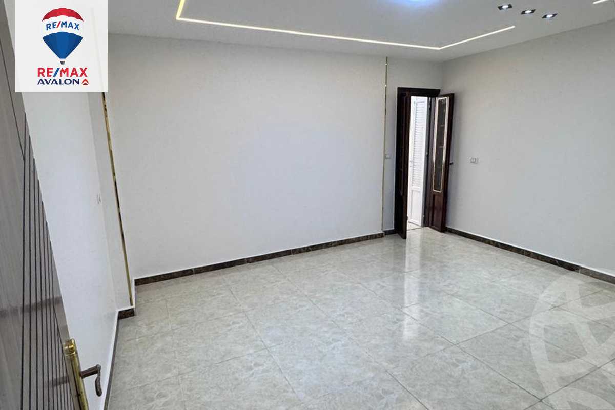 https://aqarmap.com.eg/ar/listing/5980686-for-sale-alexandria-miami-iskandar-ibrahim-st
