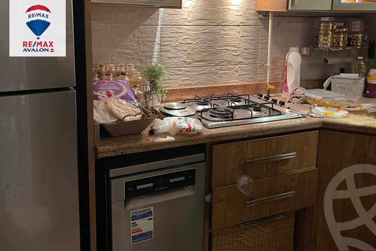 https://aqarmap.com.eg/ar/listing/5983397-for-sale-alexandria-moharram-bey-kanal-al-mahmoudeya-al-bahri-st