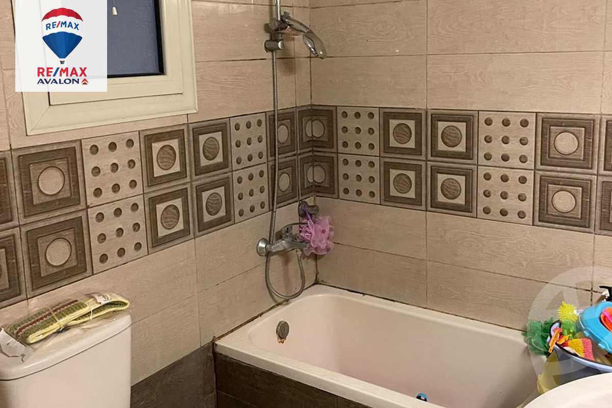 https://aqarmap.com.eg/ar/listing/5983397-for-sale-alexandria-moharram-bey-kanal-al-mahmoudeya-al-bahri-st