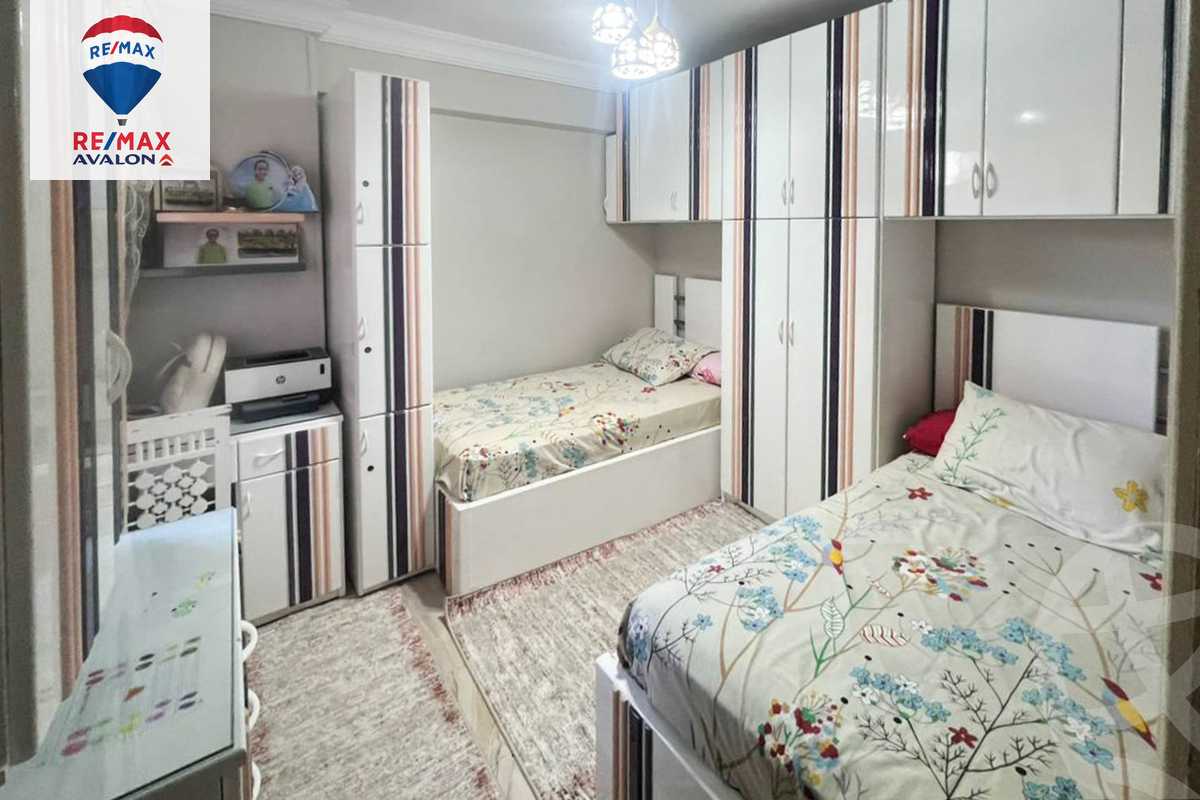 https://aqarmap.com.eg/en/listing/5988332-for-sale-alexandria-sporting-shr-bwr-s-yd