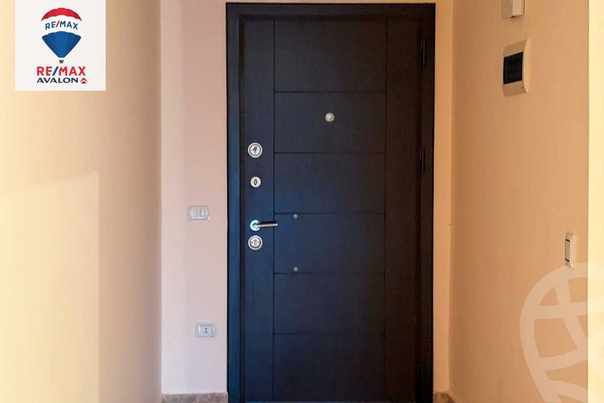 https://aqarmap.com.eg/en/listing/6000791-for-rent-alexandria-el-montazah-compounds-in-el-montazah-royal-plaza-compound-al-halawany