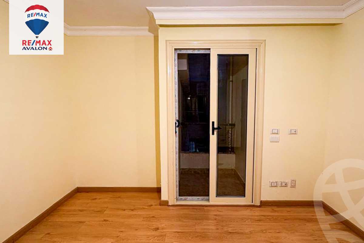 https://aqarmap.com.eg/en/listing/6000791-for-rent-alexandria-el-montazah-compounds-in-el-montazah-royal-plaza-compound-al-halawany